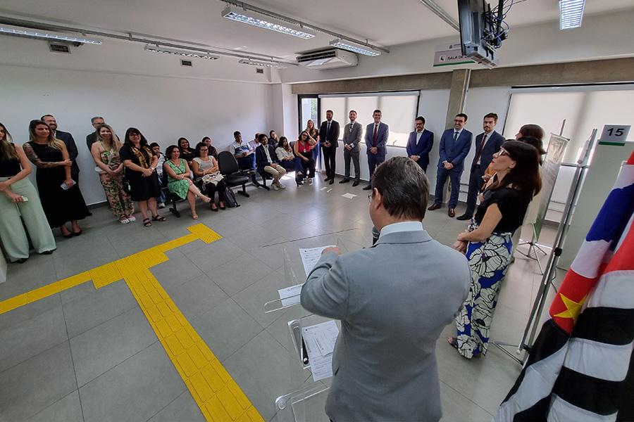 Defensor público-geral, Florisvaldo Fiorentino Júnior, em discurso durante a cerimônia | Foto: Fábio Freitas