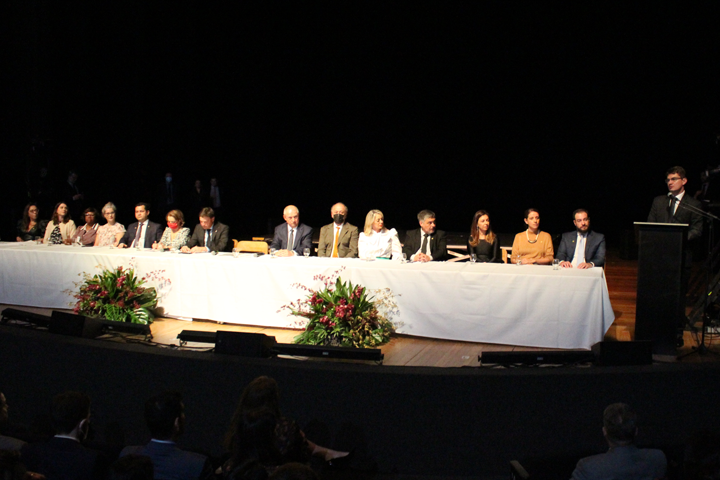 Cerimônia foi realizada no Teatro Sérgio Cardoso, na cidade de São Paulo. Foto: CCSAI/DPE-SP