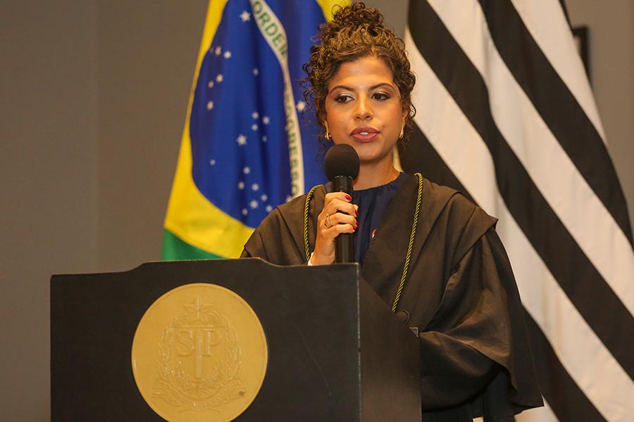 A nova defensora Fatima Borges discursou em nome dos aprovados nas vagas para pessoas negras e indígenas | Foto: Marcelo S. Camargo/Governo SP