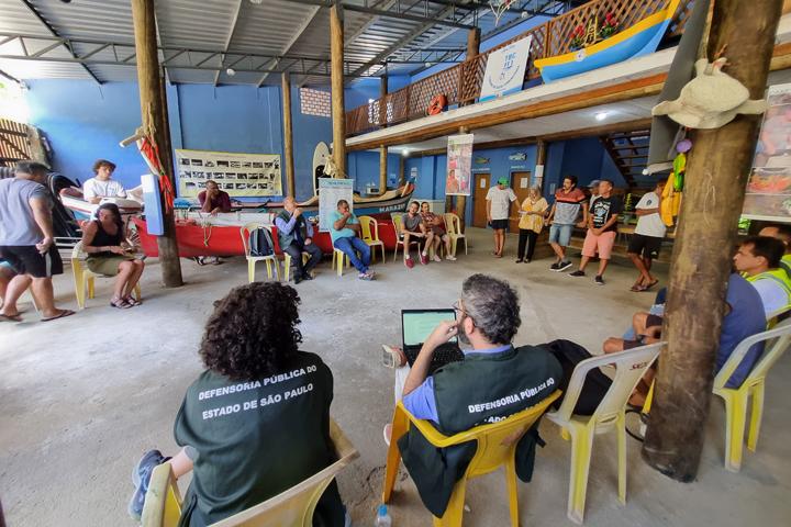 Defensoria ouviu demandas de pescadores nas sedes de associações. Foto: Fábio Freitas
